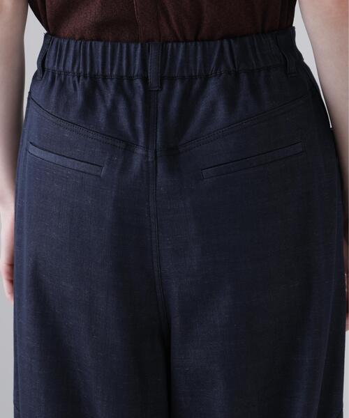 ADORE(アドーア)の「◆ハイブリッドデニムパンツ(デニムパンツ・レディース・ネイビー/ベージュ・36/38)」の5枚目の写真