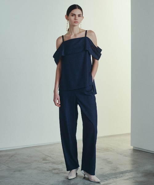 ADORE(アドーア)の「◆ハイブリッドデニムパンツ(デニムパンツ・レディース・ネイビー/ベージュ・36/38)」の6枚目の写真