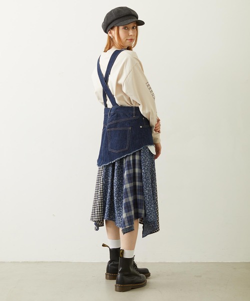 MILKFED.（ミルクフェド）の「PATCHWORK OVERALL SKIRT（ジャンパースカート・レディース・ライトインディゴブルー/ダークインディゴブルー/インディゴブルー・ONE SIZE）」の9枚目の写真