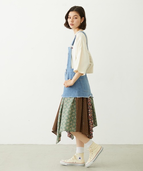 MILKFED.（ミルクフェド）の「PATCHWORK OVERALL SKIRT（ジャンパースカート・レディース・ライトインディゴブルー/ダークインディゴブルー/インディゴブルー・ONE SIZE）」の19枚目の写真