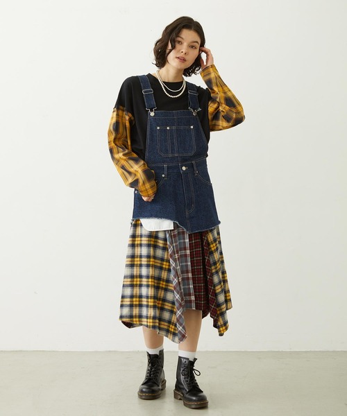 MILKFED.（ミルクフェド）の「PATCHWORK OVERALL SKIRT（ジャンパースカート・レディース・ライトインディゴブルー/ダークインディゴブルー/インディゴブルー・ONE SIZE）」の21枚目の写真
