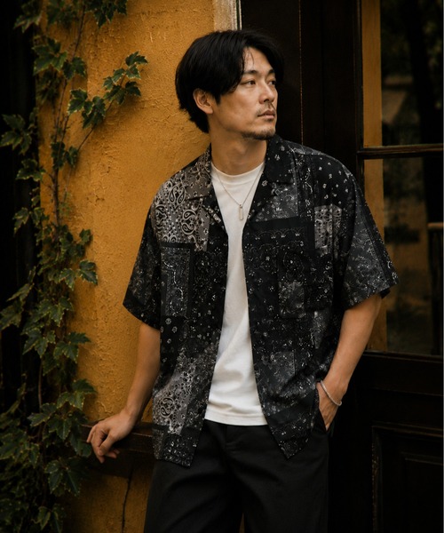 ZIP FIVE(ジップファイブ)の「レーヨン 総柄半袖オープンカラーシャツ(シャツ/ブラウス・メンズ・ブラック系その他4/レオパード/ブラック系その他2/ブラック系その他/ブラック系その他3/ネイビー系/ゼブラ・MEDIUM/LARGE)」の3枚目の写真