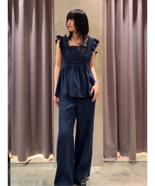 SLY(スライ)の「DENIM RIBBON RELAX PT デニムリボンリラックスパンツ 春服 夏服(スラックス・レディース・ライトブルー/ブルー・2/1)」の8枚目の写真