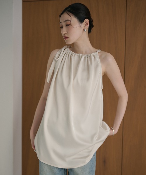 LAULEN(ローレン)の「satin ribbon gather blouse /サテンリボン ギャザーブラウス(シャツ/ブラウス・レディース・アイボリー/ブラック・FREE)」の4枚目の写真
