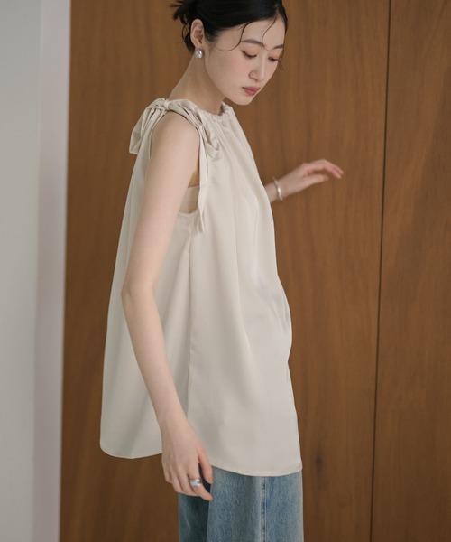 LAULEN(ローレン)の「satin ribbon gather blouse /サテンリボン ギャザーブラウス(シャツ/ブラウス・レディース・アイボリー/ブラック・FREE)」の7枚目の写真