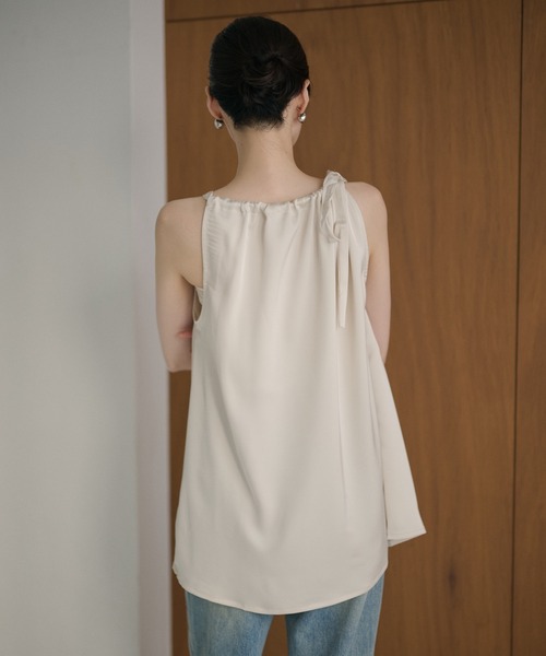 LAULEN(ローレン)の「satin ribbon gather blouse /サテンリボン ギャザーブラウス(シャツ/ブラウス・レディース・アイボリー/ブラック・FREE)」の9枚目の写真
