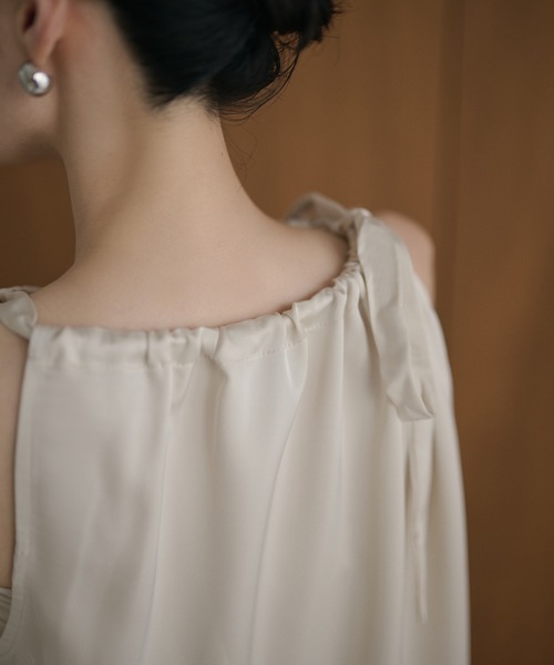 LAULEN(ローレン)の「satin ribbon gather blouse /サテンリボン ギャザーブラウス(シャツ/ブラウス・レディース・アイボリー/ブラック・FREE)」の21枚目の写真