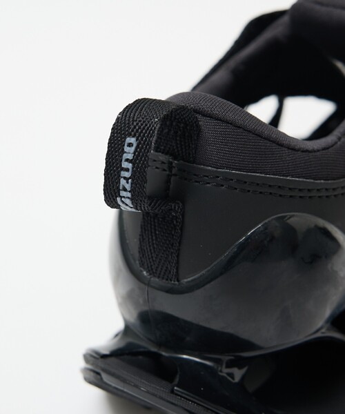MIZUNO(ミズノ )の「【MIZUNO】WAVE PROPHECY STRAP ウェーブプロフェシー ストラップ スニーカー(スニーカー・レディース・グレー/ブラック・M/L)」の15枚目の写真