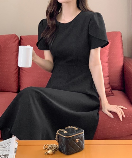 Aelina（エリナ）の「クルーネック通勤ウエスト絞りワンピース（ワンピース・レディース・ブラック/ライトブルー/ピンク・FREE）」の19枚目の写真