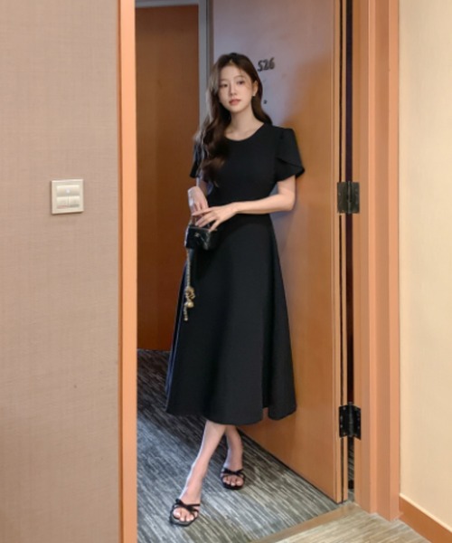 Aelina（エリナ）の「クルーネック通勤ウエスト絞りワンピース（ワンピース・レディース・ブラック/ライトブルー/ピンク・FREE）」の22枚目の写真
