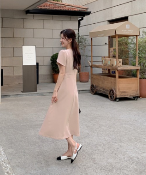 Aelina（エリナ）の「クルーネック通勤ウエスト絞りワンピース（ワンピース・レディース・ブラック/ライトブルー/ピンク・FREE）」の10枚目の写真