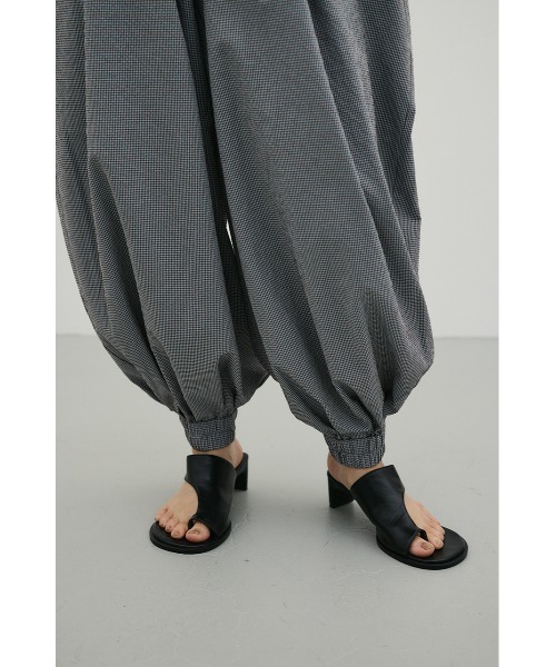 STYLEMIXER(スタイルミキサー)の「サッカーギャザーバルーンパンツ(その他パンツ・レディース・ブルー系その他/ブラック/ホワイト・SMALL/MEDIUM)」の6枚目の写真