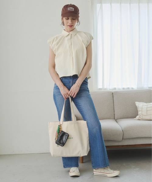 ANGIE(アンジー)の「シアサッカー バルーンスリーブシャツ / フレンチスリーブ ブラウス / 夏服(シャツ/ブラウス・レディース・ブラウン/オフホワイト/イエロー・FREE)」の4枚目の写真