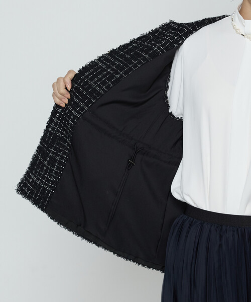 K.T KIYOKO TAKASE(キヨコタカセ)の「ファンシーツイード キーネックカラージレ(ベスト・レディース・ピンク系その他・9号)」の16枚目の写真