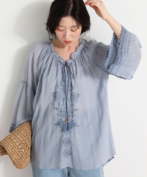 le.coeur blanc(ルクールブラン)の「Fanaka刺しゅうレースブラウス(シャツ/ブラウス・レディース・ホワイト/ブルー・38)」の16枚目の写真