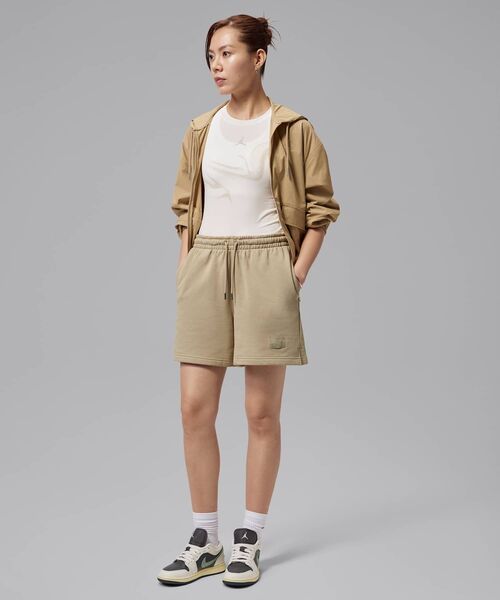 JORDAN BRAND（ジョーダンブランド）の「ジョーダン フライト フリース ウィメンズショートパンツ / Jordan Flight Fleece Women's Shorts IF1155-247 Khaki（その他パンツ・レディース・カーキ・L/XL/XS/S/M）」の5枚目の写真