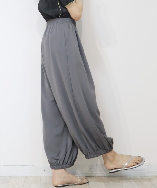 DISKEEN SURE（ディスキーンシュアー）の「脚ラインを拾いにくい！サラテロ バルーンパンツ（その他パンツ・レディース・アイボリー/グレー/ベージュ/ブラック・FREE）」の3枚目の写真
