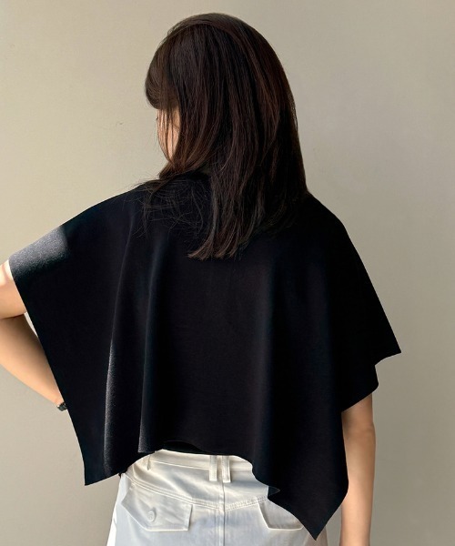 FAVORITO(ファヴォリート)の「ニットポンチョジャケット(ポンチョ・レディース・ブラック/ホワイト/ベージュ・F)」の15枚目の写真
