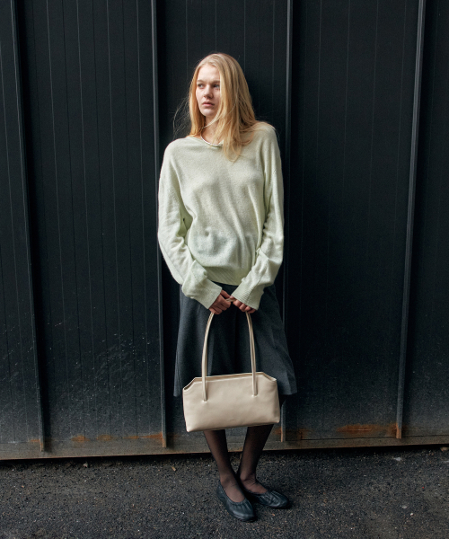 OVHEE（オヴェイ）の「ルアショルダーバッグ Rua Shoulder Bag（ショルダーバッグ・レディース・ブラック/ベージュ系・FREE）」の19枚目の写真
