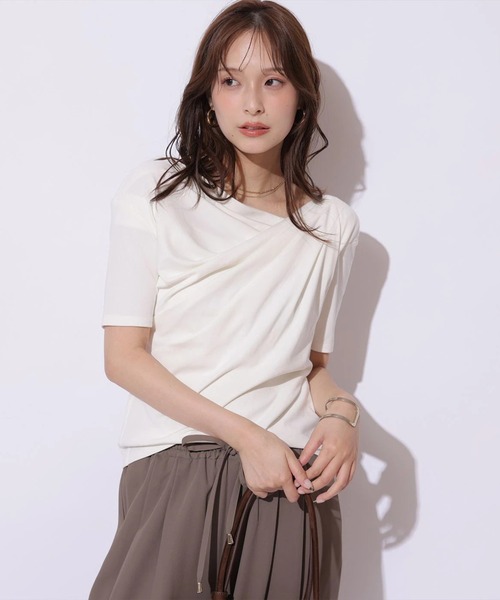 Mystrada(マイストラーダ)の「ドレープカットソー(Tシャツ/カットソー・レディース・ブラック/ブラウン/ホワイト・38)」の3枚目の写真