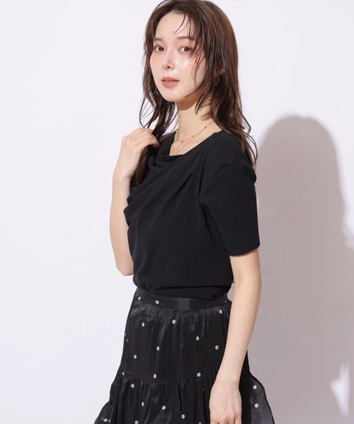 Mystrada(マイストラーダ)の「ドレープカットソー(Tシャツ/カットソー・レディース・ブラック/ブラウン/ホワイト・38)」の6枚目の写真