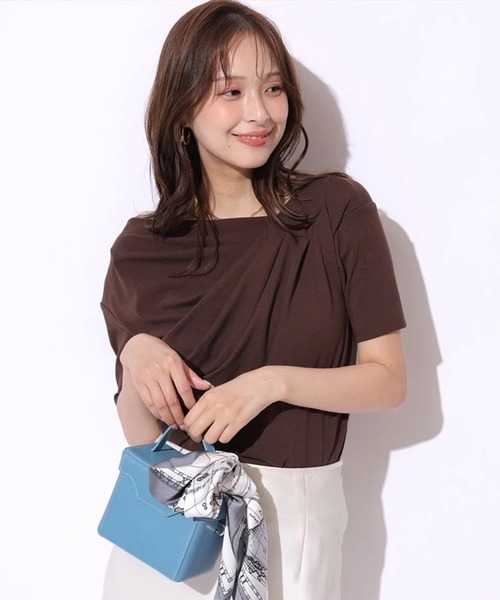 Mystrada(マイストラーダ)の「ドレープカットソー(Tシャツ/カットソー・レディース・ブラック/ブラウン/ホワイト・38)」の4枚目の写真