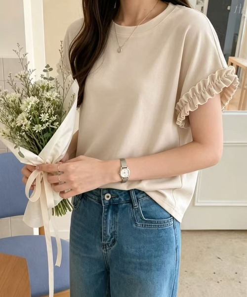 2ly2(トゥーリートゥー)の「袖フリル フレンチスリーブ Tシャツ カットソー(Tシャツ/カットソー・レディース・ホワイト/グレー/ベージュ/ブラック・FREE)」の4枚目の写真