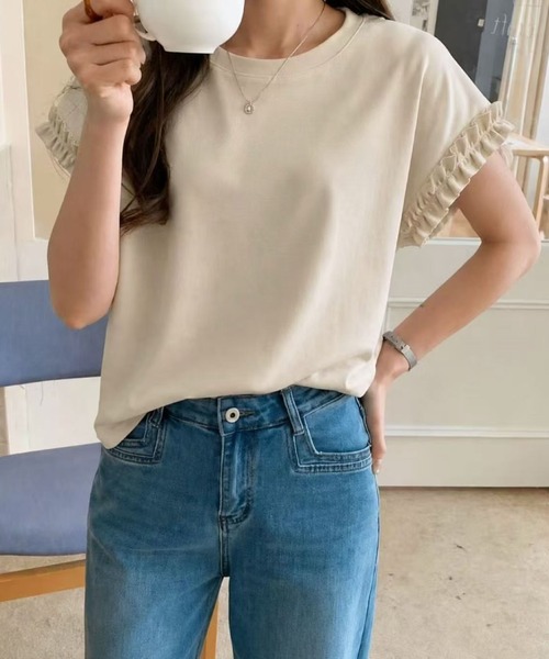 2ly2(トゥーリートゥー)の「袖フリル フレンチスリーブ Tシャツ カットソー(Tシャツ/カットソー・レディース・ホワイト/グレー/ベージュ/ブラック・FREE)」の6枚目の写真
