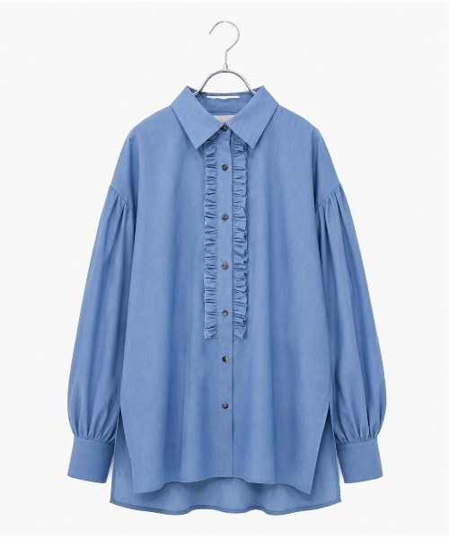 Marilyn Moon(マリリンムーン)の「denim tuck frill modern volume shirt(シャツ/ブラウス・レディース・ライトブルー/インディゴブルー・FREE)」の2枚目の写真