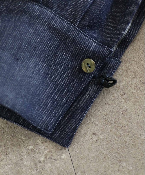 Marilyn Moon(マリリンムーン)の「denim tuck frill modern volume shirt(シャツ/ブラウス・レディース・ライトブルー/インディゴブルー・FREE)」の14枚目の写真