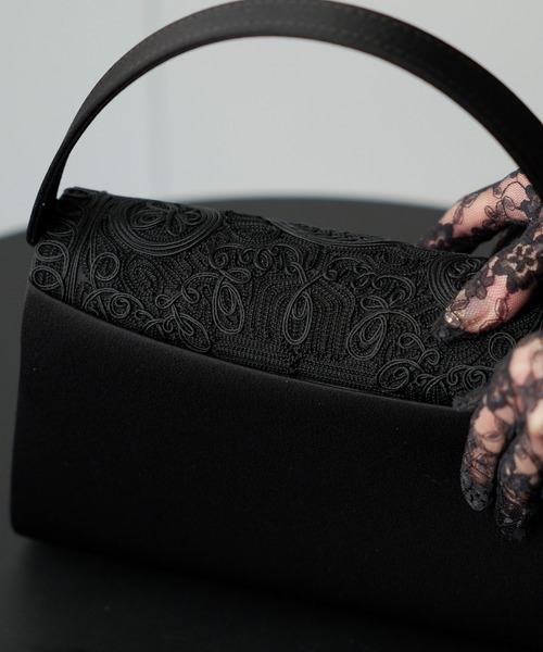 NEUTRAL POSITION(ニュートラルポジション)の「花柄 コード刺繍 フォーマルバッグ(ハンドバッグ・レディース・ブラック・FREE)」の13枚目の写真