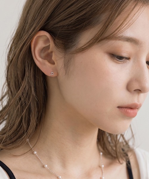 colleca la（コレカラ）の「[silver925]ミニ音符モチーフ スタッドピアス〈金属アレルギー対応〉（ピアス（両耳用）・レディース・シルバー/ゴールド・FREE）」の7枚目の写真