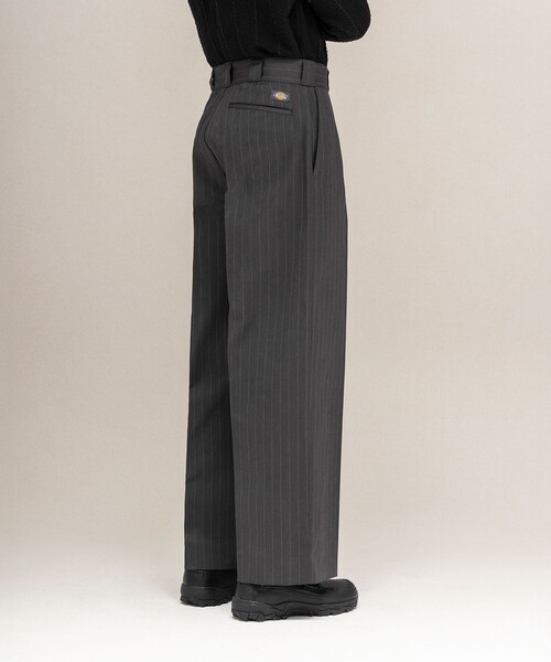 Dickies monkey time ストライプバギーパンツ Dickies × monkey time＞ストライプ バギー パンツ（チノパンツ