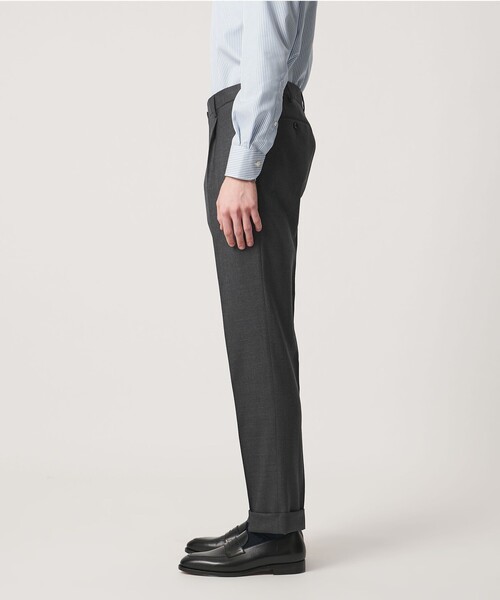 UNITED ARROWS（ユナイテッドアローズ）の「サージ クリース テーパード 1プリーツ スラックス（スラックス・メンズ・ネイビー/グレー系・48/46/44/50）」の9枚目の写真
