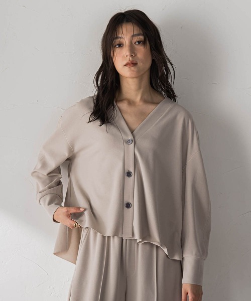 MAYSON GREY(メイソングレイ)の「NEW叶えるカットカーディガン(Tシャツ/カットソー・レディース・ブラック/オフホワイト/ベージュ・M)」の4枚目の写真