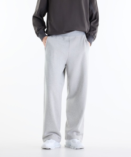 NEW BALANCE(ニューバランス)の「NB GREY ストレートパンツ(リラックス)(スウェットパンツ・メンズ・ヘザーグレー/ブラック・SMALL/MEDIUM/LARGE/X-LARGE/XX-LARGE)」の2枚目の写真