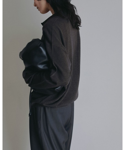 anuke(アンヌーク)の「Highgauge Polo Tops(Tシャツ/カットソー・レディース・ブラウン/チャコールグレー・FREE)」の12枚目の写真