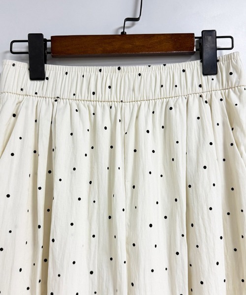 ONEP STAR(ワンピスター)の「ドット柄ワイドロングパンツ(その他パンツ・レディース・ライトブルー/ブラック/ピンク/ベージュ・X-LARGE/MEDIUM/LARGE)」の11枚目の写真