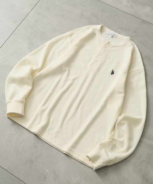 U.S. POLO ASSN.(ユーエスポロアッスン)の「【U.S. POLO ASSN./ユーエスポロアッスン】ワンポイント ダブルホースマン刺繍 ヘンリーネック ロングスリーブTシャツ(Tシャツ/カットソー・メンズ・ネイビー/杢グレー/ブラック/ホワイト・L/LL)」の1枚目の写真