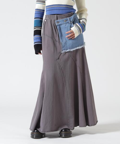 AULA AILA(アウラアイラ)の「AULA AILA/アウラアイラ/DENIM SWEAT DOCKING FLARE SKIRT(スカート・レディース・ブラック/ブルー系その他3・0)」の1枚目の写真
