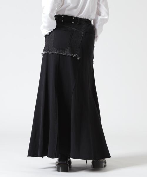 AULA AILA(アウラアイラ)の「AULA AILA/アウラアイラ/DENIM SWEAT DOCKING FLARE SKIRT(スカート・レディース・ブラック/ブルー系その他3・0)」の4枚目の写真
