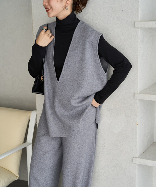 FREAK'S STORE（フリークスストア）の「限定展開　Vネック ニットベスト セットアップ(ベスト・パンツ)（その他パンツ・レディース・ブラック/ベージュ/ブラウン/グレー/ネイビー/ナチュラル・MEDIUM/SMALL）」の2枚目の写真