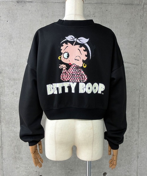 GLAMOROUS JANE(グラマラスジェーン)の「BETTY BOOPプリントショート丈トレーナー(スウェット・レディース・ブラック/レッド/オフホワイト・FREE)」の6枚目の写真