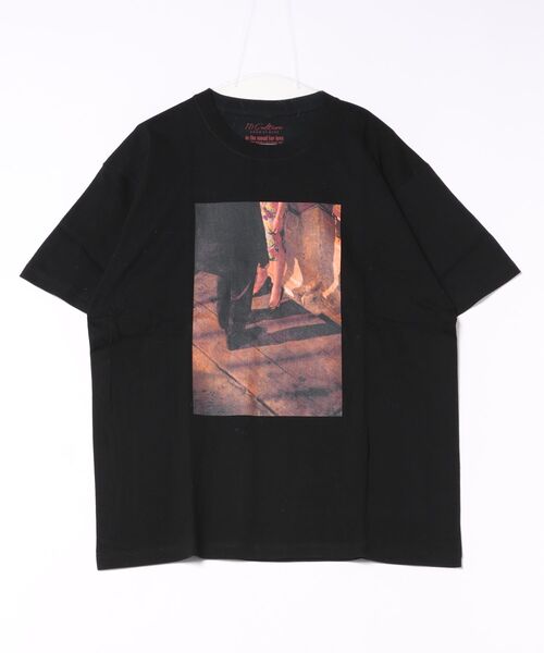 ADAM ET ROPE'（アダムエロペ）の「Wong Kar Wai TEE（Tシャツ/カットソー・メンズ・グリーン系その他2/ブラウン系その他2/ホワイト系その他/ホワイト系その他2/グリーン系その他3/ブラック系その他/ブラック系その他2/ブラウン系その他3・M/L/XL）」の3枚目の写真