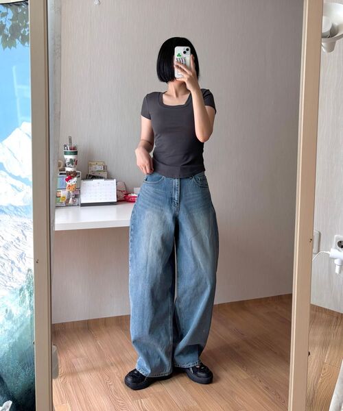 RITZYSEOUL（リッジソウル）の「[カップ内蔵] Uネック シグネチャーライン 半袖Tシャツ（Tシャツ/カットソー・レディース・ホワイト/ダークグレー/ブラック・LARGE/X-LARGE/SMALL/MEDIUM）」の22枚目の写真