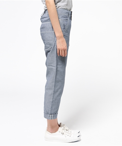 LBC（エルビーシー）の「コットンシャンブレーストライプパンツ（その他パンツ・レディース・ネイビー/ブルー・SMALL/LARGE/MEDIUM）」の4枚目の写真