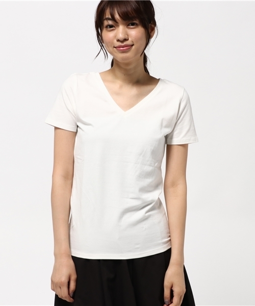 MOUSSY（マウジー）の「BASIC V NECK Tee（Tシャツ/カットソー・レディース・ブラック/ホワイト・1/2）」の3枚目の写真