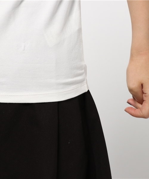 MOUSSY（マウジー）の「BASIC V NECK Tee（Tシャツ/カットソー・レディース・ブラック/ホワイト・1/2）」の8枚目の写真