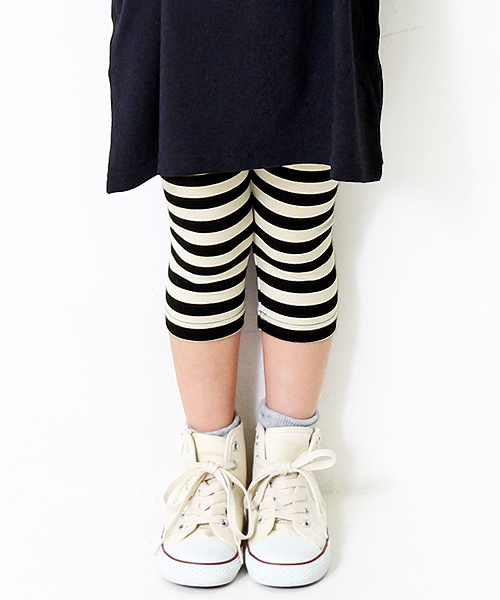 devirock（デビロック）の「天使のレギンス 7分丈 スパッツ（レギンス/スパッツ・キッズ・カーキ/スモークピンク/ダークネイビー/ブラック/ブラック系その他/杢グレー/ホワイト/ヘザーチャコール/マスタード/ホワイト系その他/ブラック系その他2・150cm/90cm/160cm/100cm/130cm/80ｃｍ/120cm/140cm/110cm）」の4枚目の写真