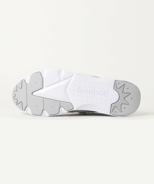 Reebok（リーボック）の「フューリーライト FURYLITE AOM（スニーカー・メンズ・ブラック/グレー/レッド・23.5cm/25.0cm/28.0cm/24.0cm/29.0cm/26.5cm/27.5cm/24.5cm/25.5cm/26.0cm/27.0cm/28.5cm/31cm/23.0cm/30.0cm/29.5cm/22.5cm）」の5枚目の写真